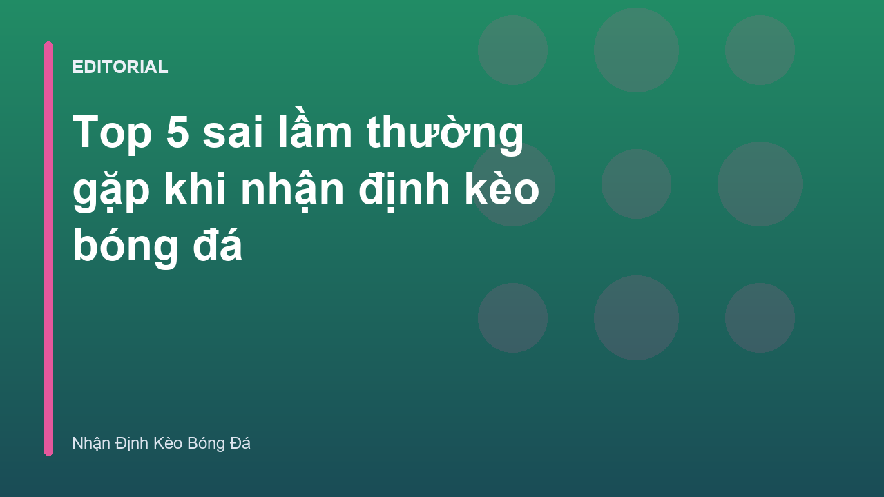Người chơi đang phân tích các dữ liệu bóng đá
